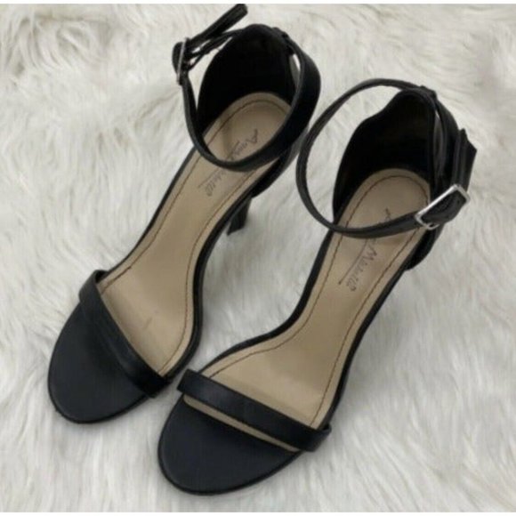 Anne Michelle Size 8 Black Classic Strappy Heel Sandal - Picture 3 of 12